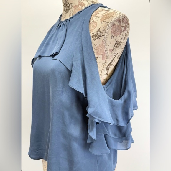 ALICE & OLIVIA Blue Idalla Silk Ruffled cold shoulder Blouse size M - Picture 5 of 15